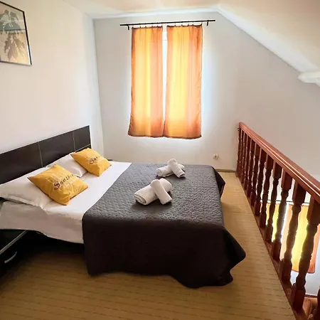 Mojo Resort *
