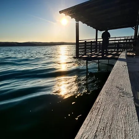 Mojo Resort